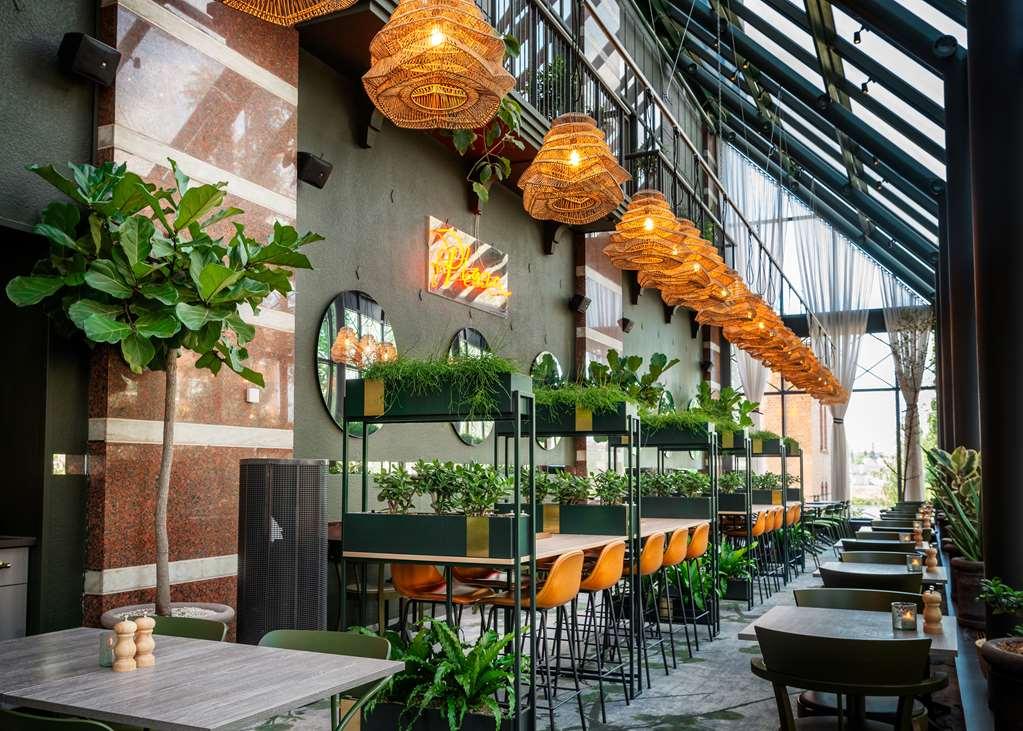 于默尔广场斯堪迪克酒店 于默奧 餐厅 照片