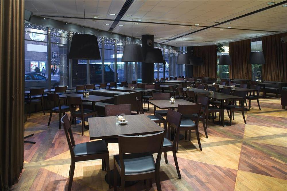 于默尔广场斯堪迪克酒店 于默奧 餐厅 照片