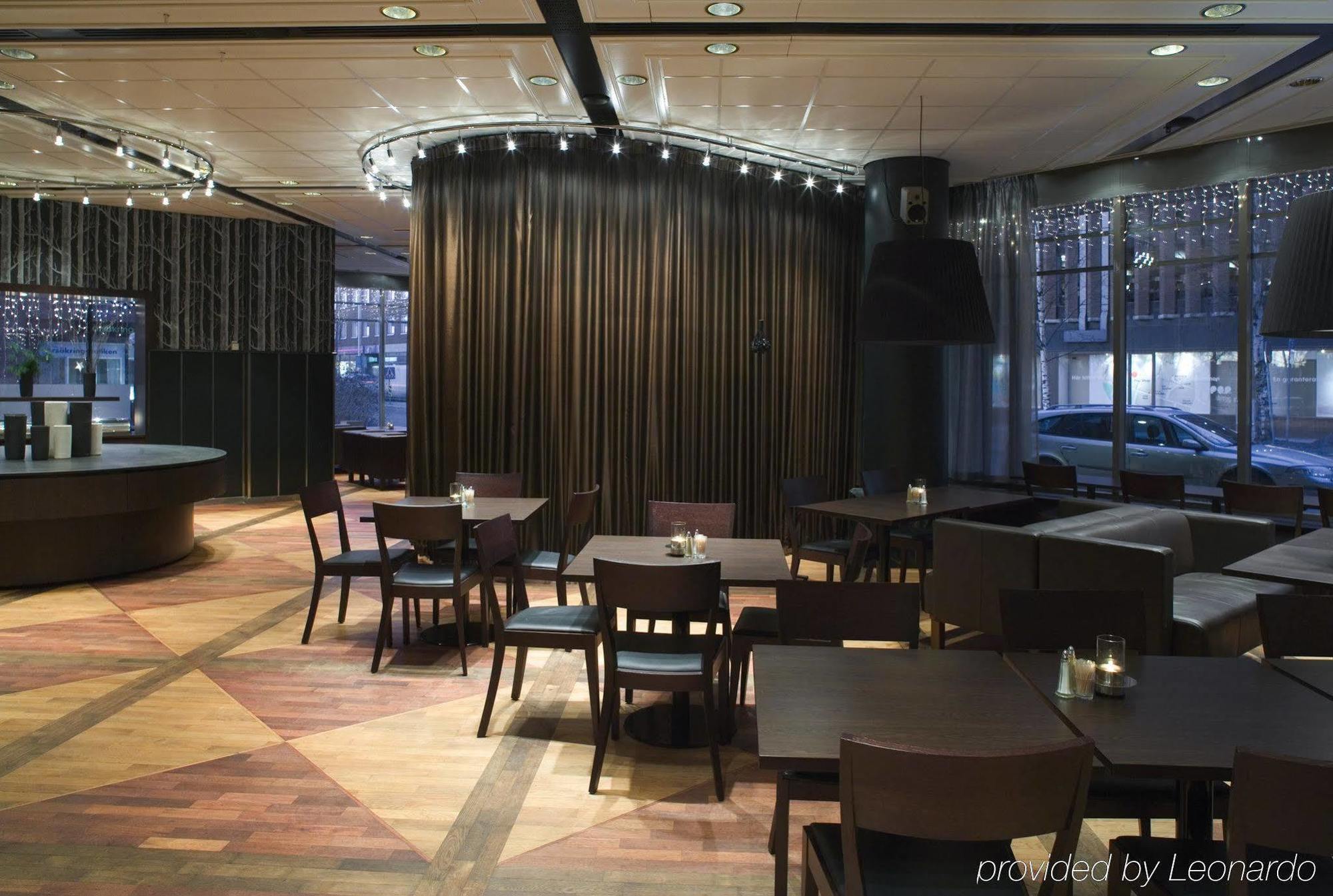 于默尔广场斯堪迪克酒店 于默奧 外观 照片