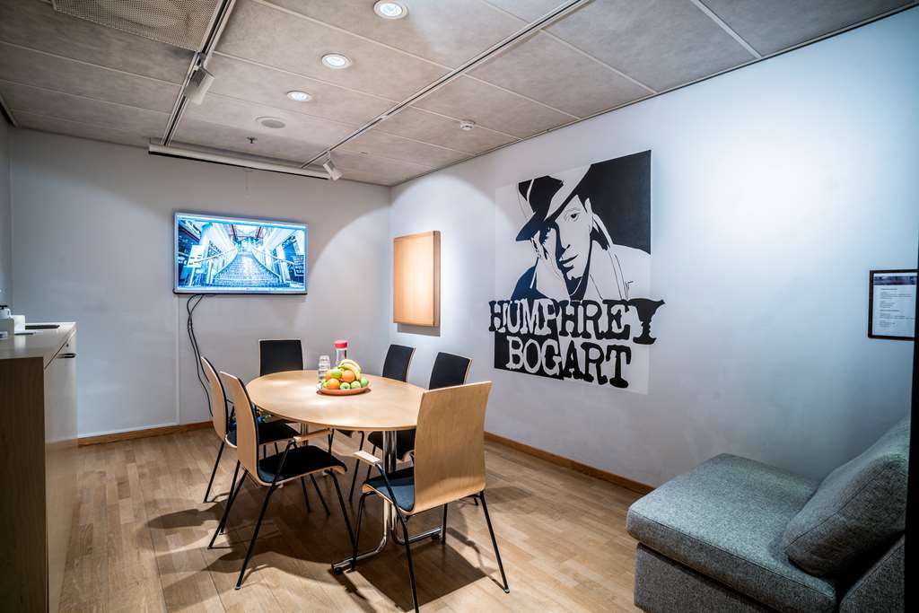 于默尔广场斯堪迪克酒店 于默奧 设施 照片